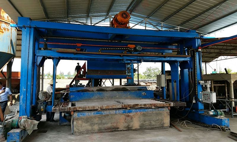 陜西西安單模機(jī)制漏縫板機(jī)器